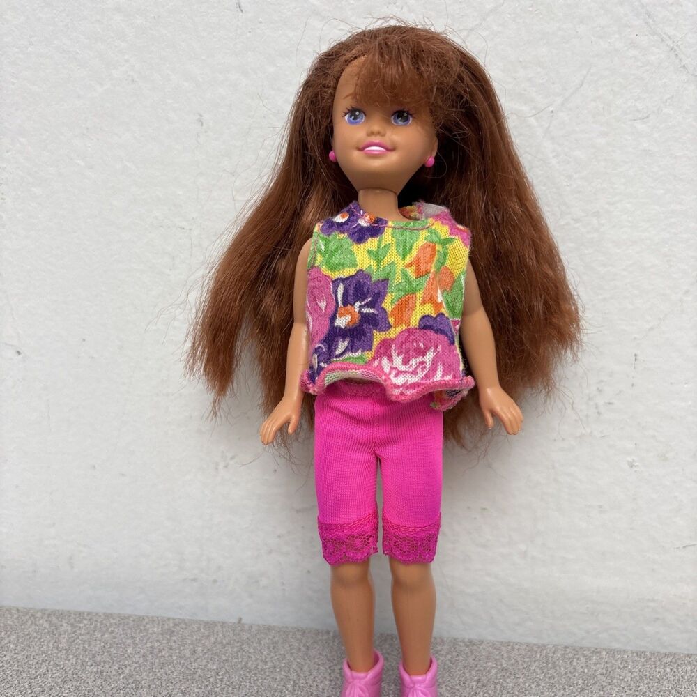 Mattel Barbie Stacie Doll,  Red Crimped Hair, Blue Eyes, Earrings, Outfit 1991